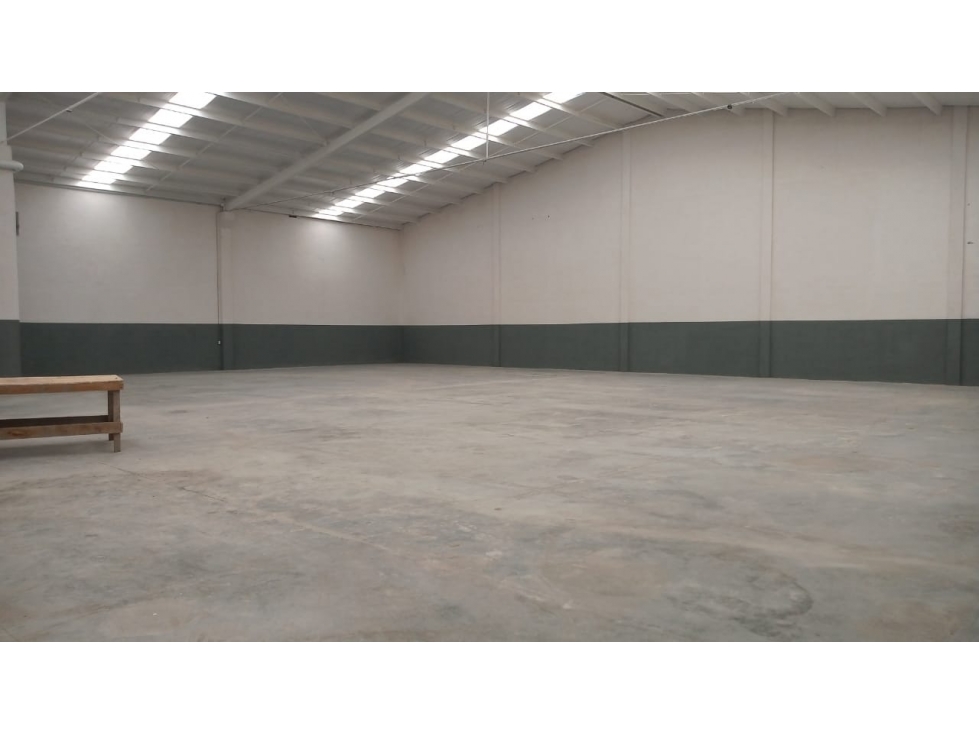 BODEGA 1054 M 2 EN APODACA ESQUINA LIBRAMIENTO /CARR LAREDO $ 92.000 - 1