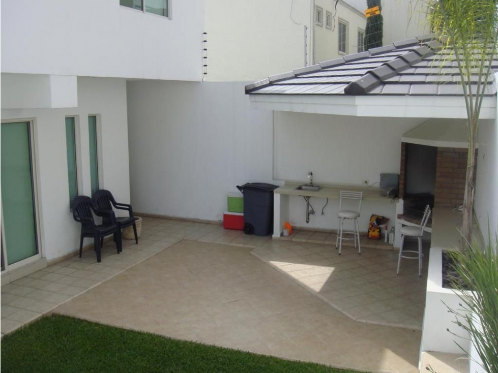 CASA EN VENTA CONTEMPORANEA EN BOSQUES DE CUMBRES 6 to SECTOR — foto 6