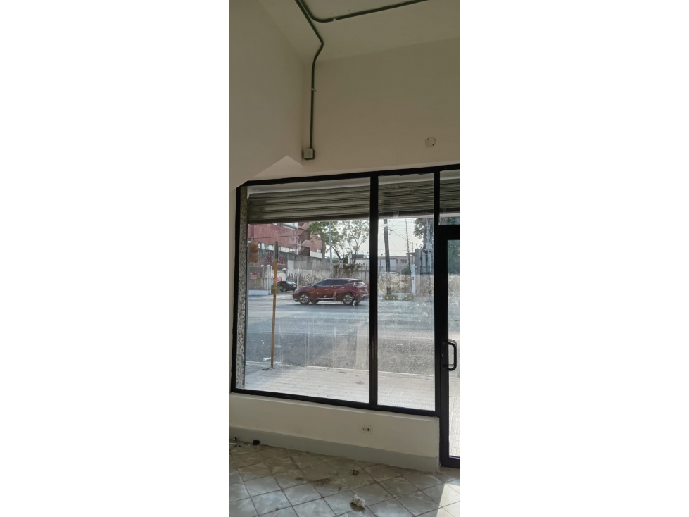 EXCELENTE LOCAL EN RENTA CENTRO AV PINO SUAREZ 38 M 2 $ 30 Mil — foto 5