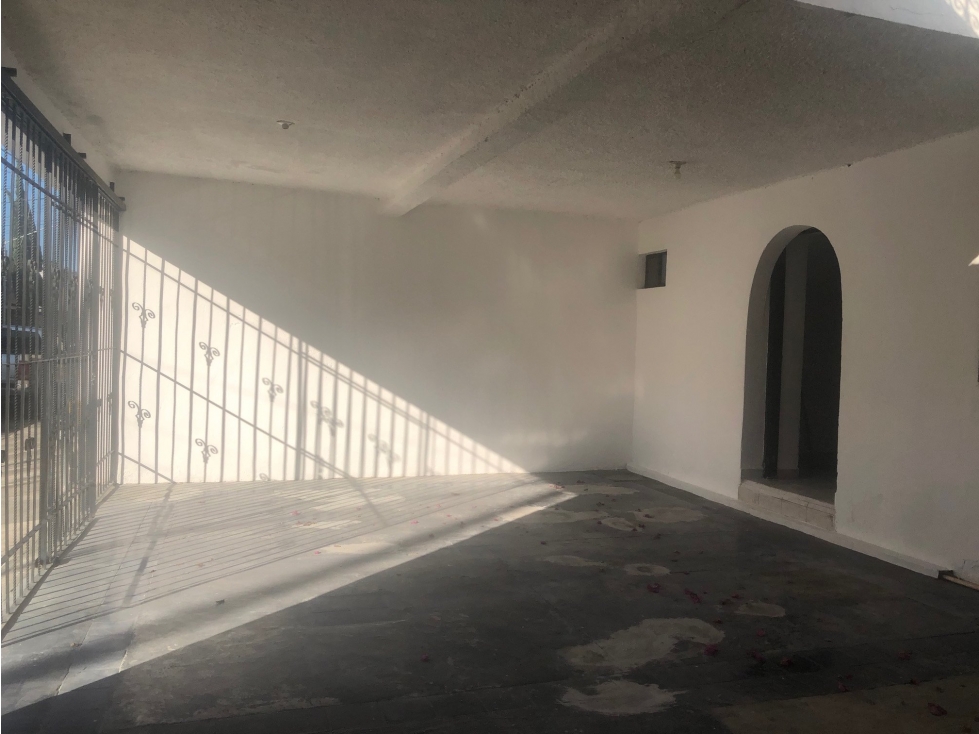 CASA EN RENTA ZONA SUR — foto 3