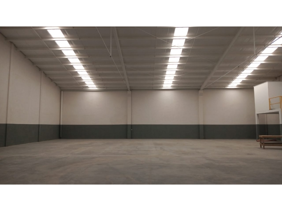 BODEGA EN RENTA AREA CARR LAREDO Y SANTA ROSA A ESTRENAR 1080 M 2 - 5