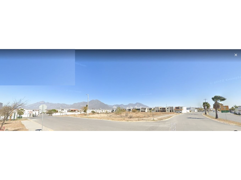 TERRENO RENTA 2200 M 2 DOS FRENTES BOSQUES Y JARDIN DE LAS LOMAS - 6