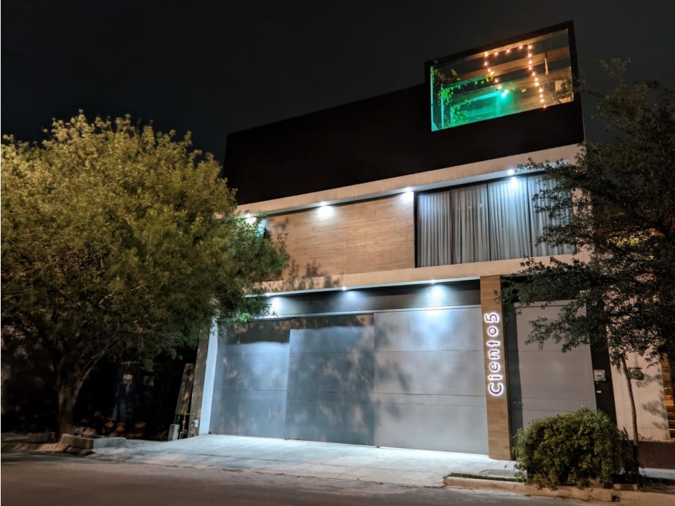 BONITA CASA EN VENTA CUMBRES MEDITERRANEO 2 SECTOR $ 9.7 M