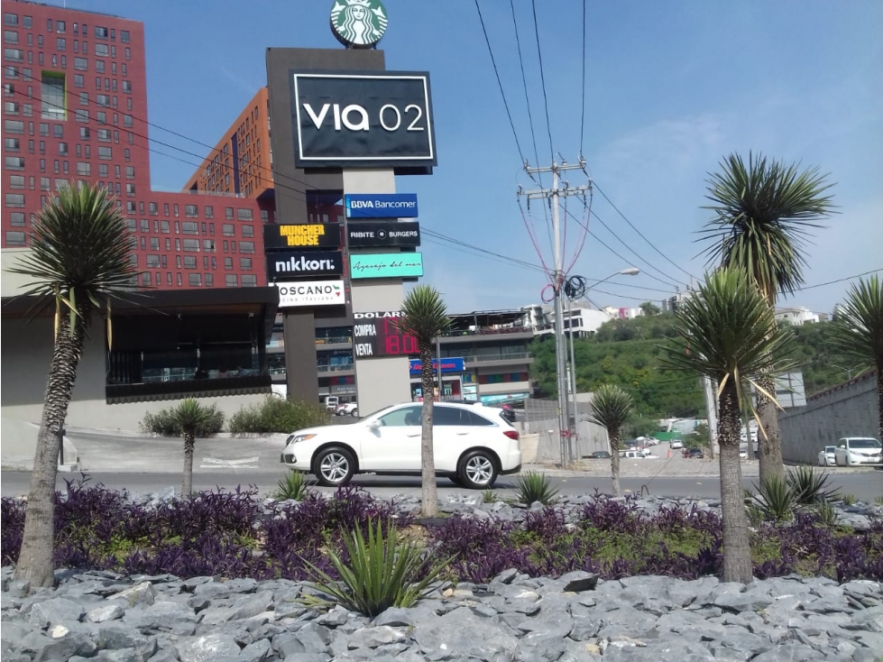 EXCELENTE LOCAL EN PLAZA NIVEL 2 61M 2 SAN JERENIMO $ 25.000 — foto 6