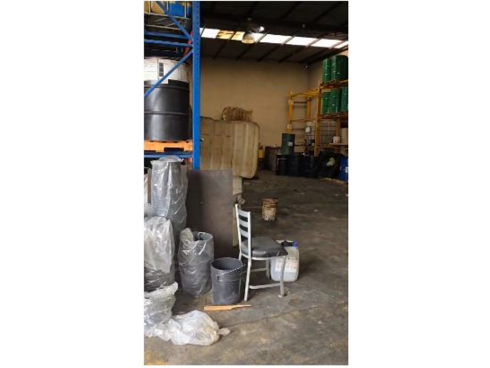 BODEGA ESCOBEDO PLANTA DE LUBRICANTES SE VENDE TODO $ 20 Mill - 6