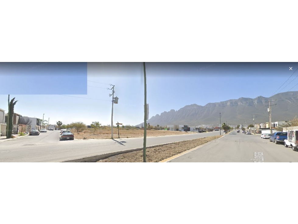 TERRENO RENTA 2200 M 2 DOS FRENTES BOSQUES Y JARDIN DE LAS LOMAS - 3