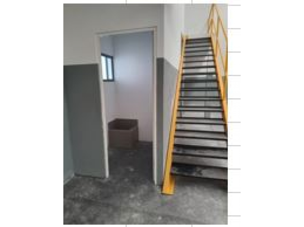 BODEGA EN RENTA EN SANTA ROSA Y CARR LAREDO LISTA 791M 2 $ 94.900 - 3
