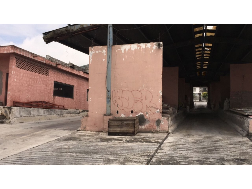 VENTA BODEGA TERRENO 2202 M2 EN AVENIDA MONTERREY $ 29.500.000 - 4