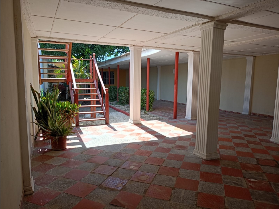 LOCAL COMERCIAL EN ARRIENDO - 6