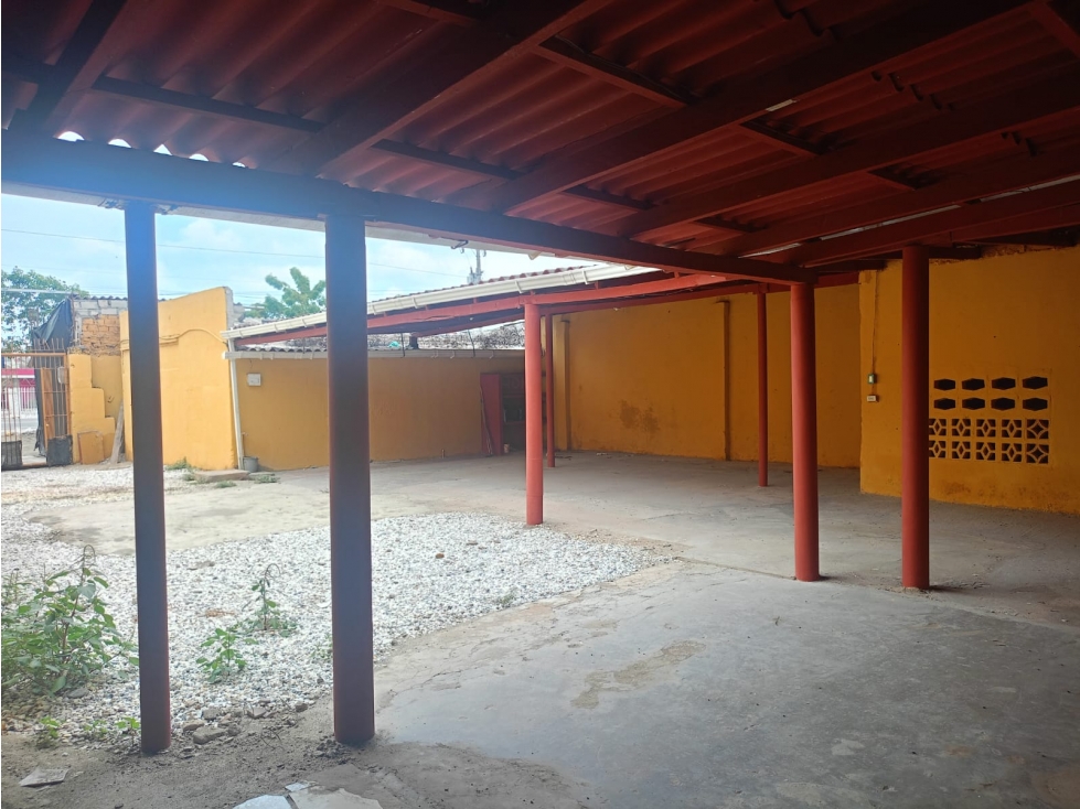 PARQUEADERO EN ARRIENDO - 4
