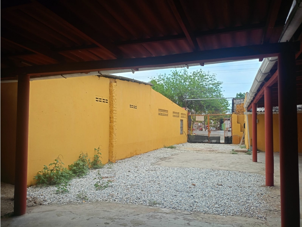 PARQUEADERO EN ARRIENDO - 6