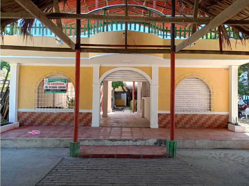 LOCAL COMERCIAL EN ARRIENDO - 2