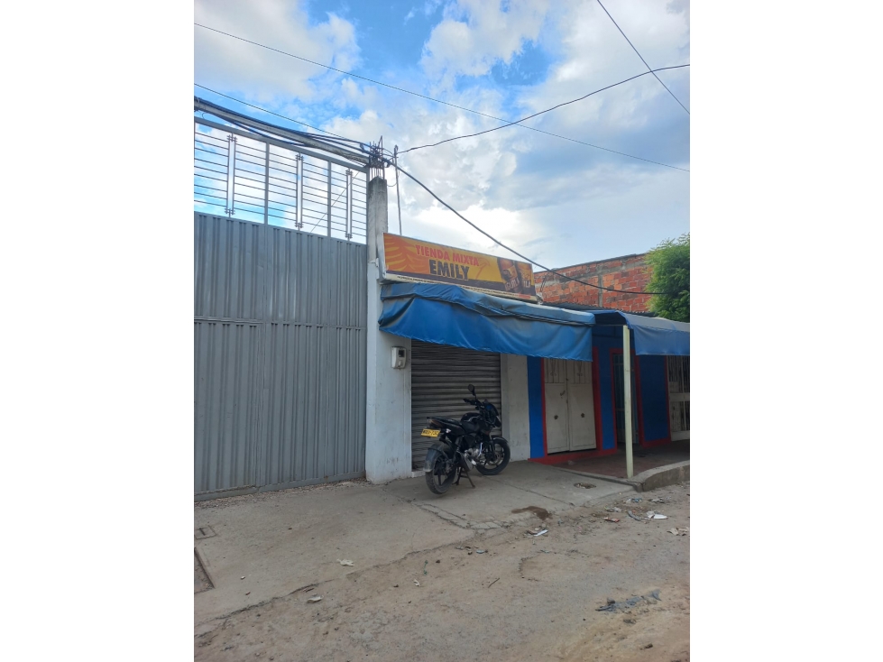 SE VENDE O SE ARRIENDA LOCAL COMERCIAL CON BODEGA EN LA PARADA de V/R - 1