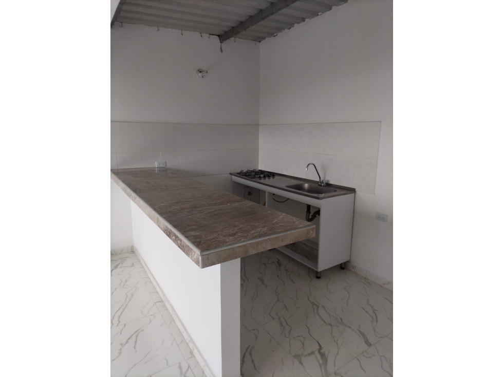 SE ARRIENDA APARTAMENTO EN GRAN COLOMBIA PISO 4 - 3