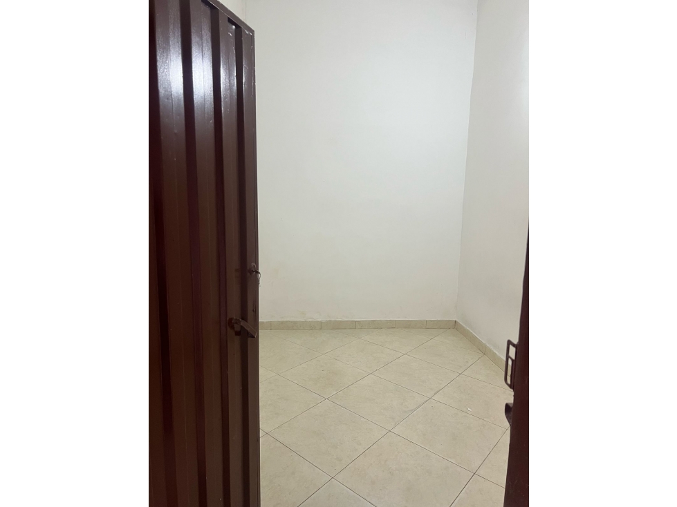 SE ARRIENDA CASA EN EL BARRIO BELLAVISTA