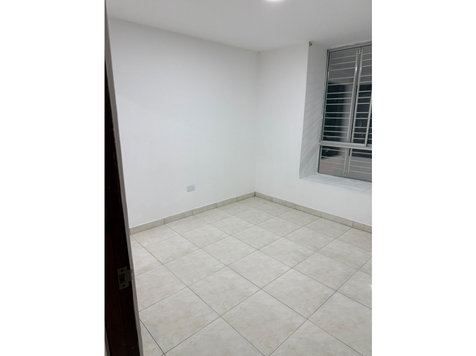 SE ARRIENDA CASA EN YERBABUENA - 2
