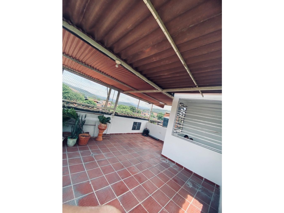 SE VENDE HERMOSA CASA EN LOS PATIOS - 5