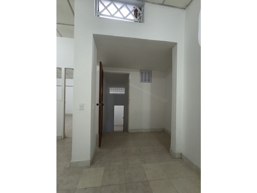 SE ARRIENDA APARTAMENTO EN EL BARRIO LLERAS RESTREPO CÚCUTA - 3