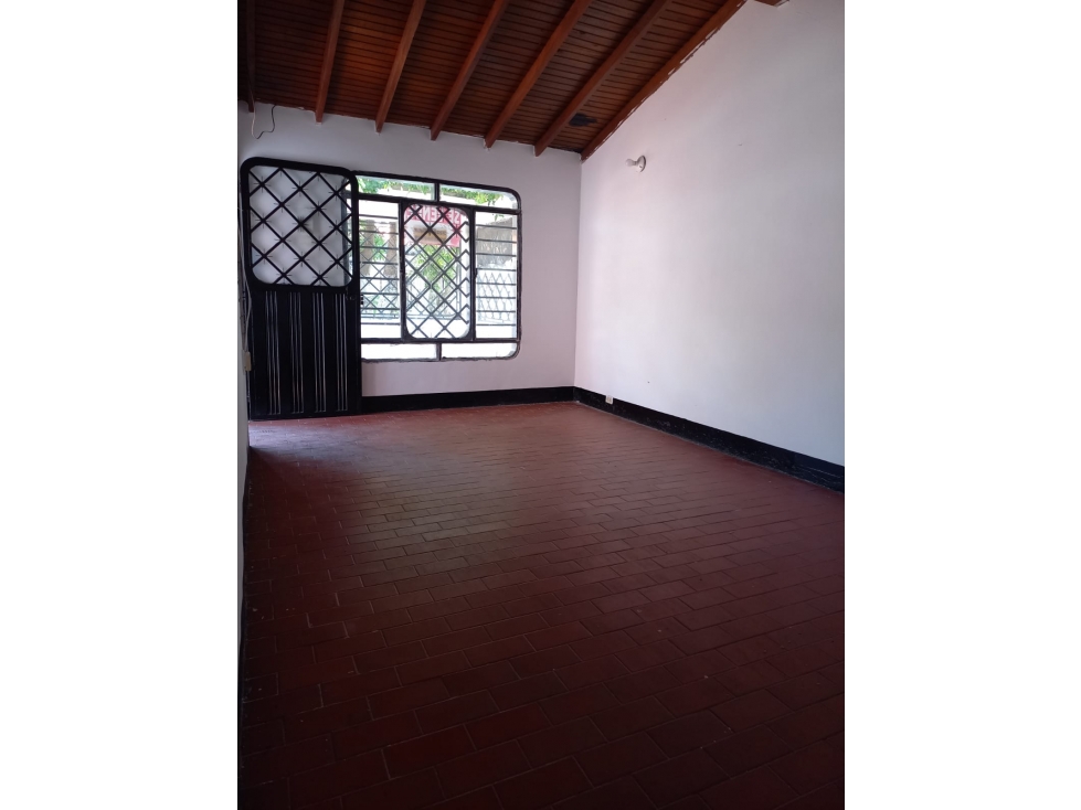 SE VENDE CASA EN EL BARRIO VILLAS DE SEVILLA VILLA DEL ROSARIO - 2