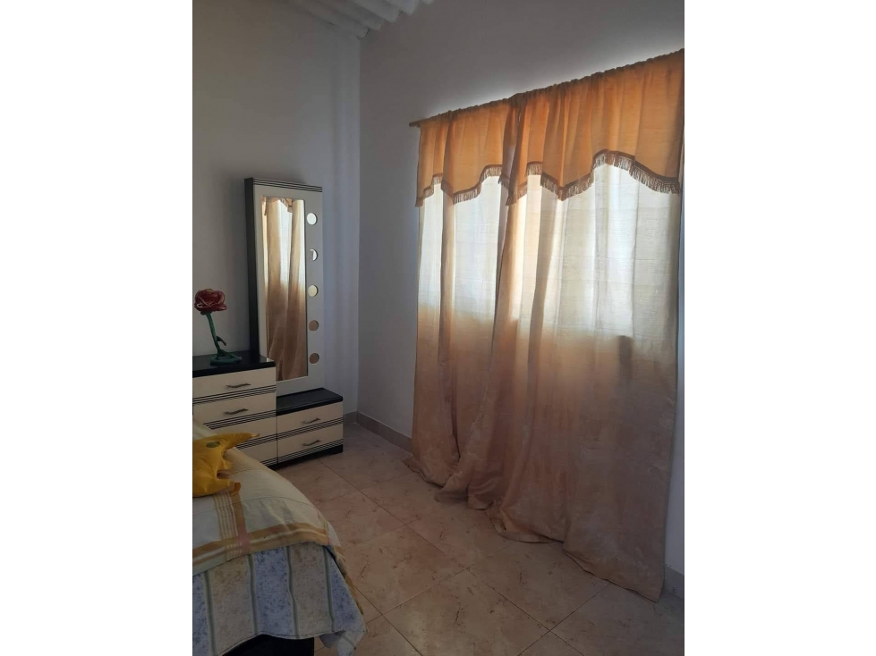 SE VENDE HERMOSA CASA EN LA PRIMERA ETAPA ATALAYA — foto 3