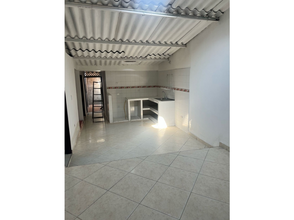 SE ARRIENDA CASA EN EL BARRIO BELLAVISTA - 4
