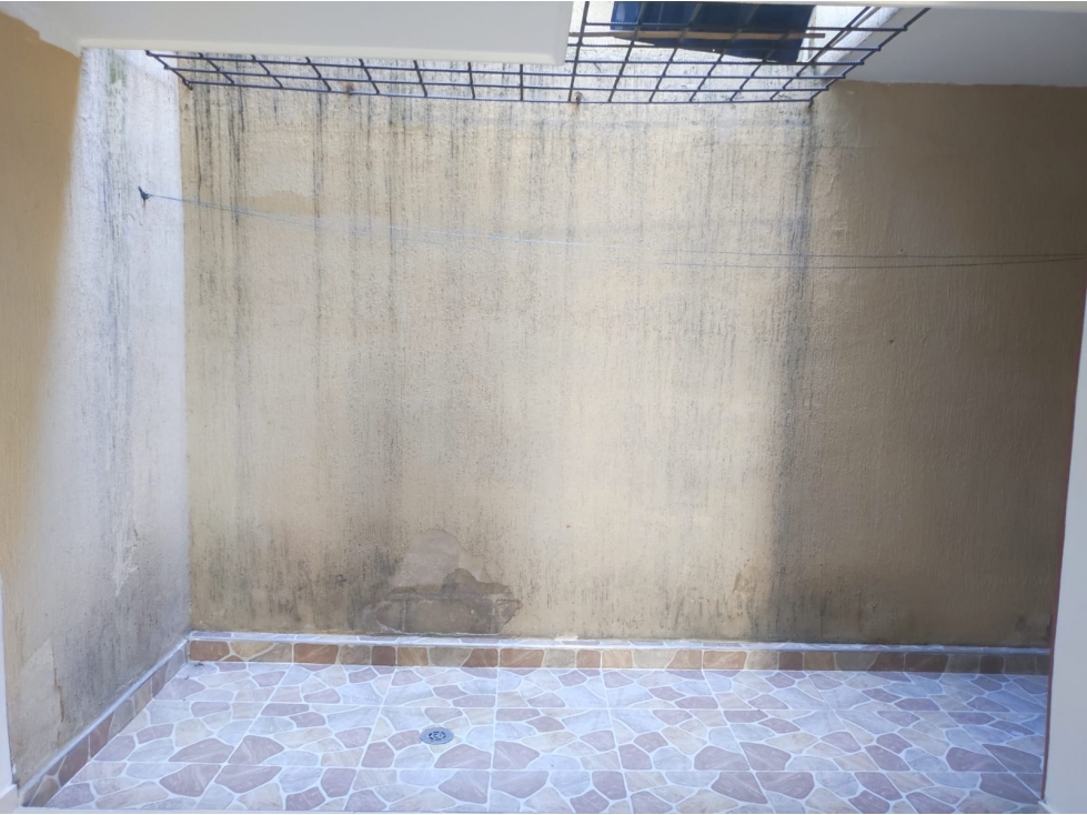 SE VENDE CASA EN LA URBANIZACION SANTA BARBARA - 4