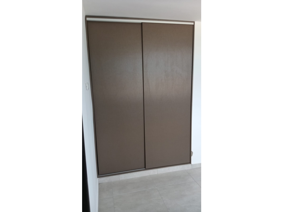 CONJUNTO CERRADO CATANIA APARTAMENTO 201 TORRE 4 - 4