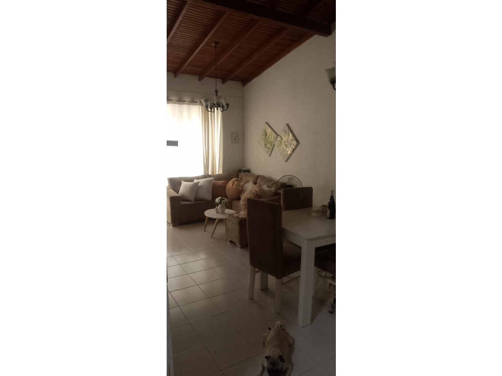 SE VENDE CASA EN PRADOS DEL ESTE — foto 4