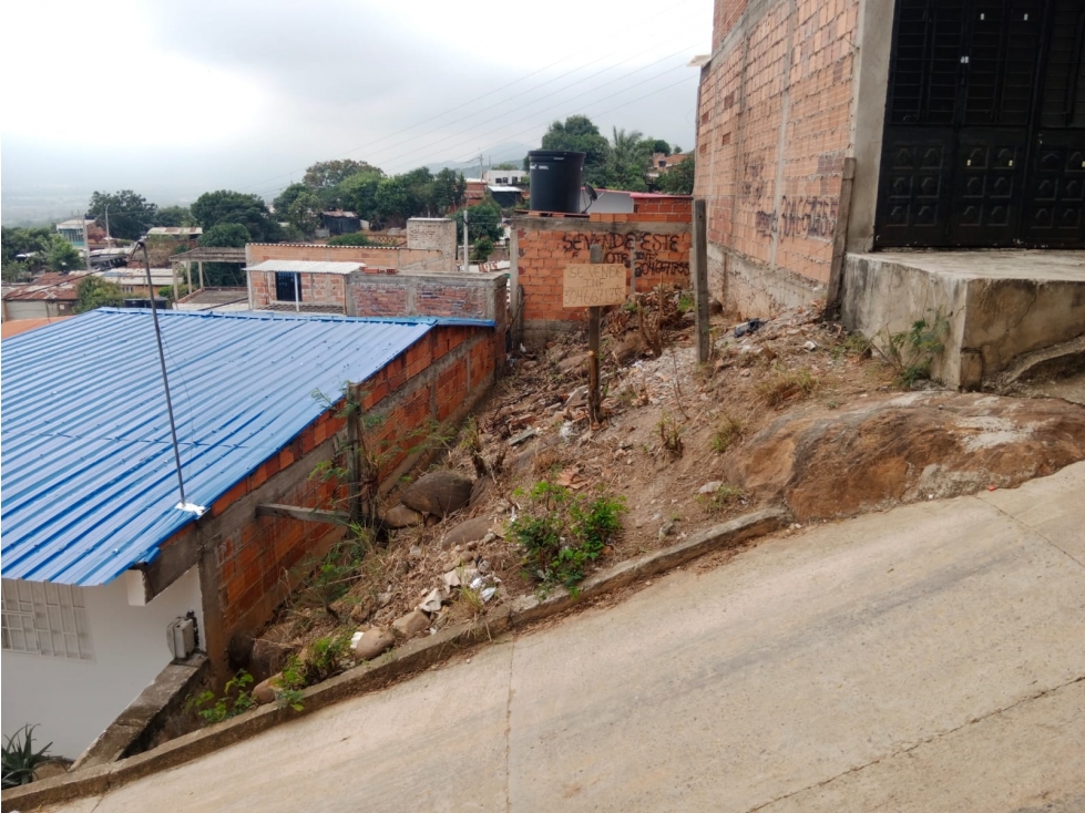 84 MTS DE LOTE A LA VENTA CON PROPIEDAD DE TERRENO. BARRIO GALAN - 4