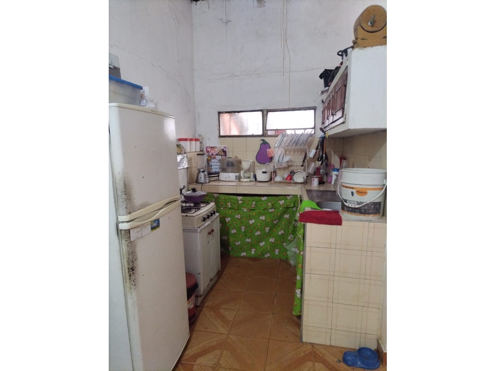 SE VENDE CASA EN EL BARRIO TURBAY AYALA - 6