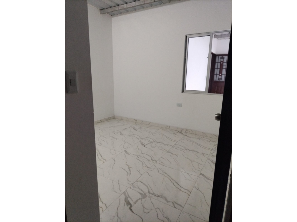 SE ARRIENDA APARTAMENTO EN GRAN COLOMBIA PISO 4 - 6