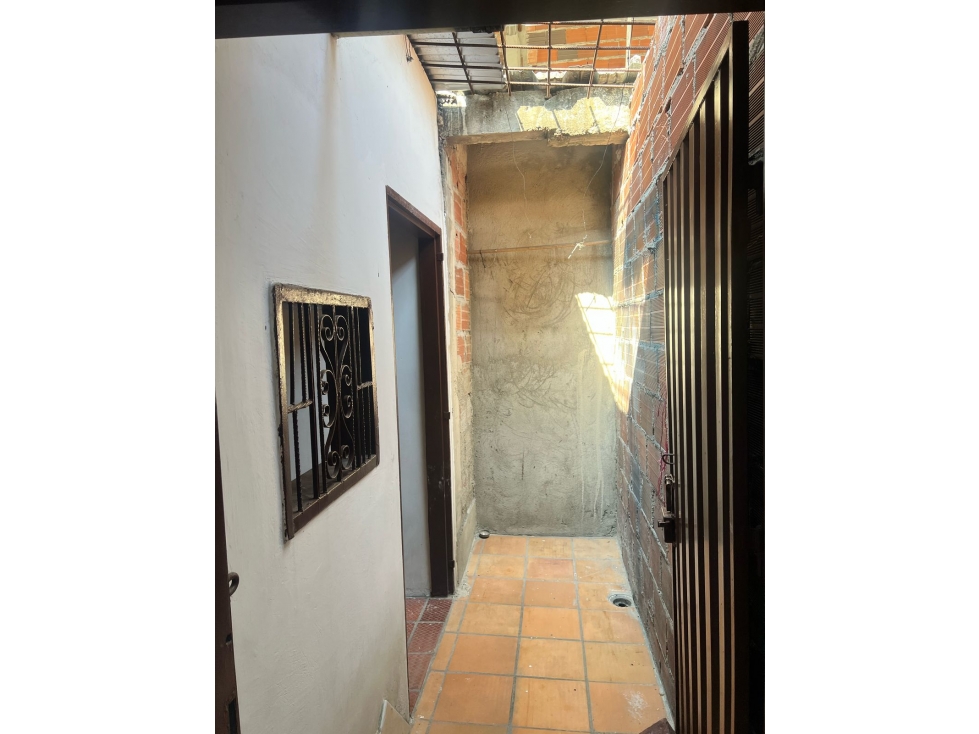 SE ARRIENDA CASA EN EL BARRIO BELLAVISTA - 5