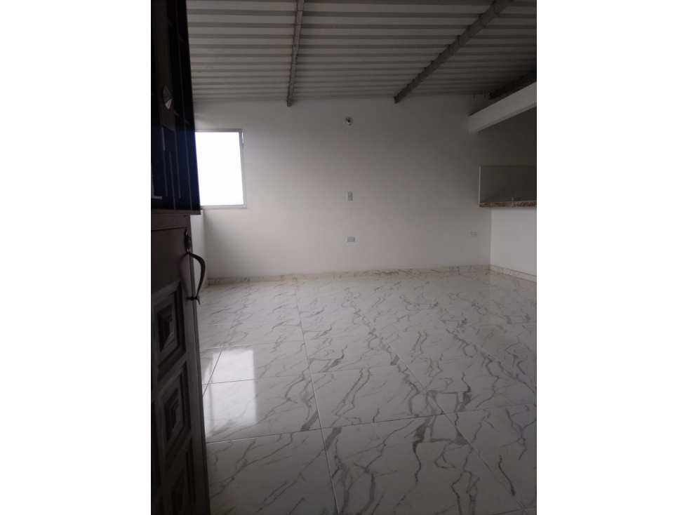 SE ARRIENDA APARTAMENTO EN GRAN COLOMBIA PISO 4 - 2
