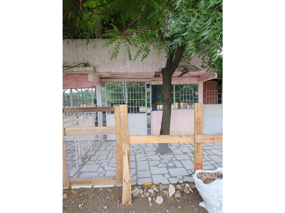 SE VENDE CASA ESQUINERA FRENTE A LA BOMBA DE CHAPARRAL EN PATIOS — foto 4