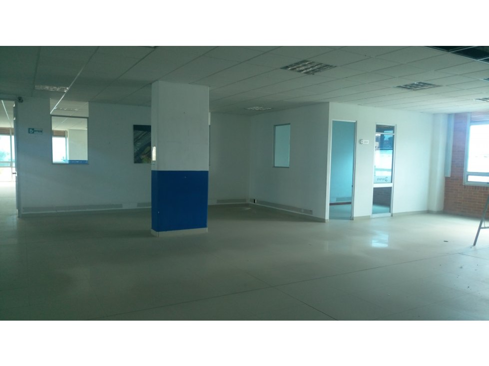 Arriendo Oficinas en Autopista Medellín - 4