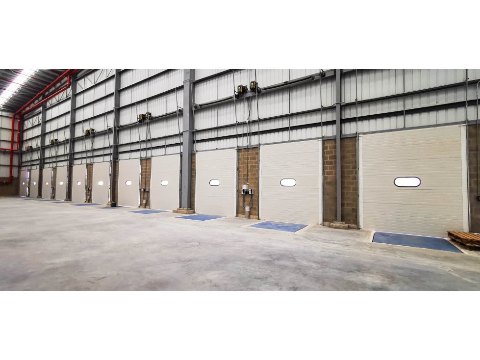 Se Arrienda Bodega Clase A+ Autopista Medellín 4.800 M2 - 6