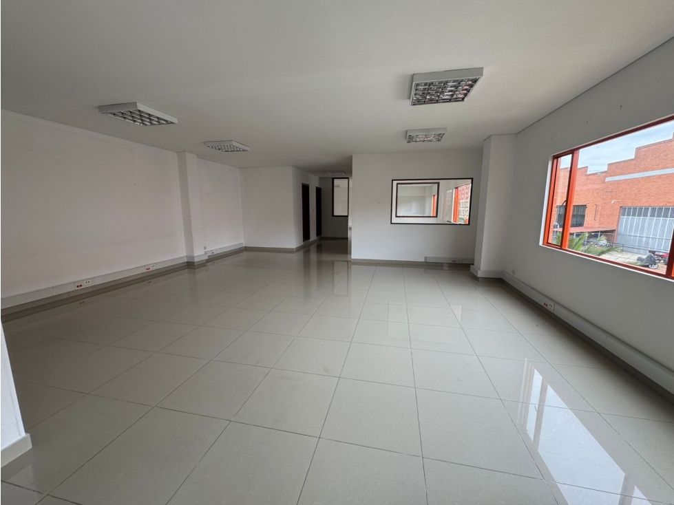 VENDE BODEGA 7.572 M2 FUNZA - 4