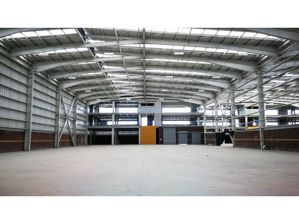 Arrendamiento Bodega Industrial Mosquera 4654 M2 - 2