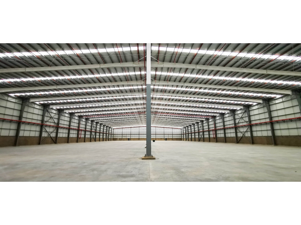 Se Arrienda Bodega Clase A+ Autopista Medellín 4.800 M2 - 3