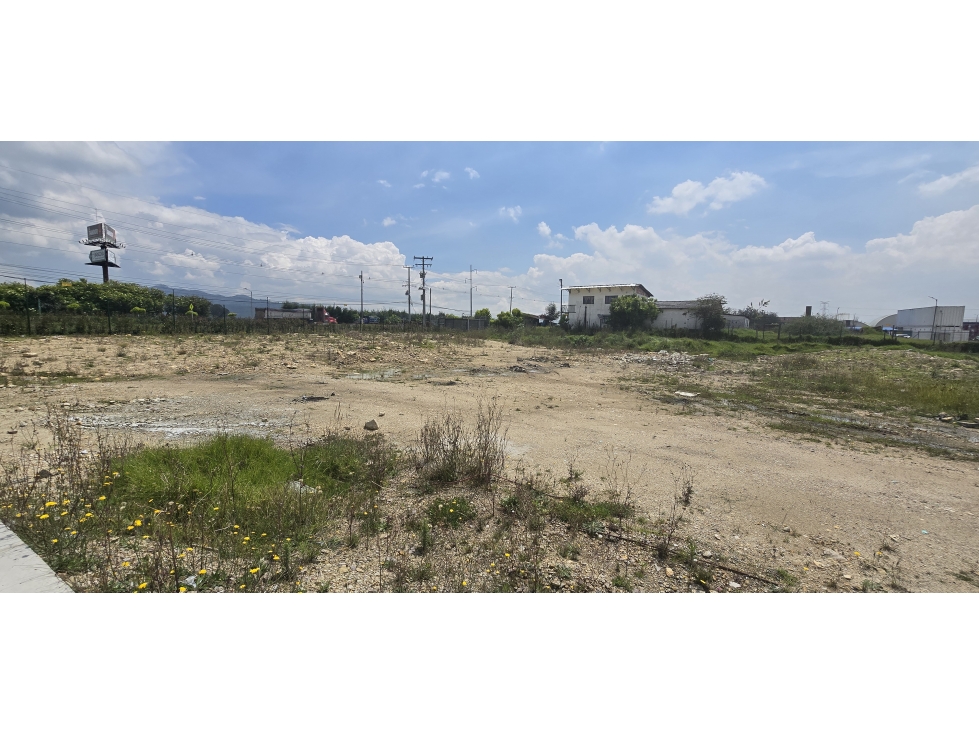 Venta de Lote 11.555 M2 Comercial - Industrial - 1