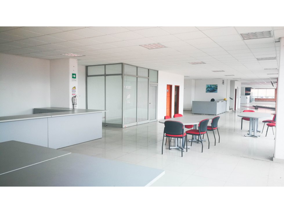 Arriendo Edificio en la Autopista Medellín - 1