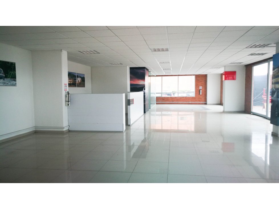 Arriendo Edificio en la Autopista Medellín - 2