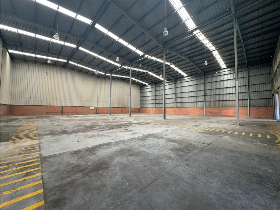 ARRENDMIENTO BODEGA 2480 M2 FUNZA - 5