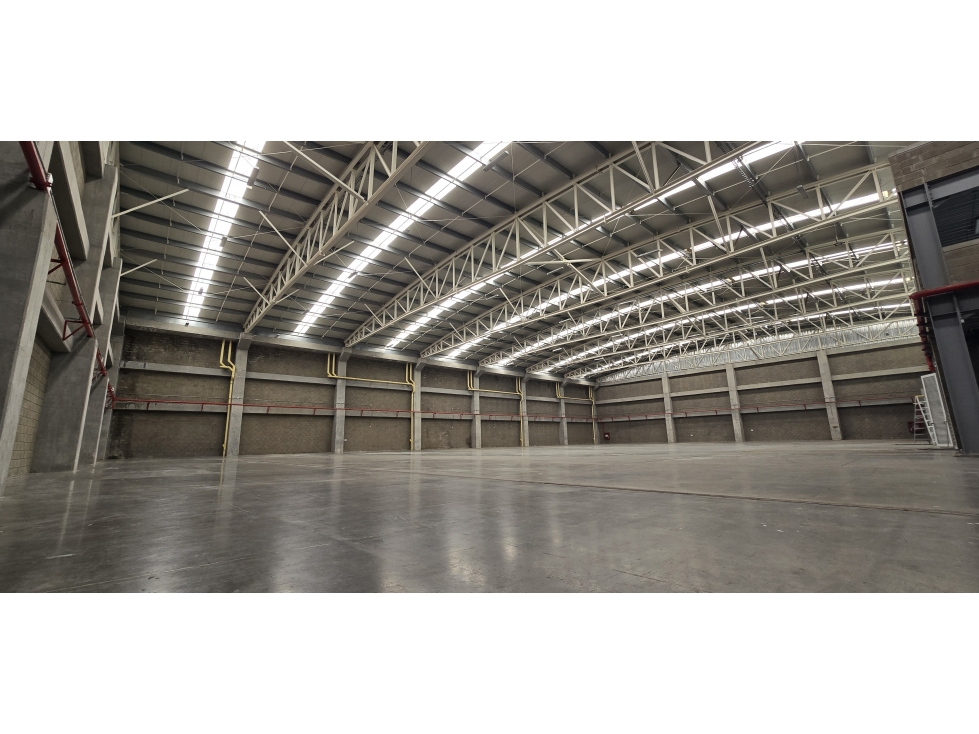 Bodega en Arriendo 3.600 M2 Auto Medellín - 3