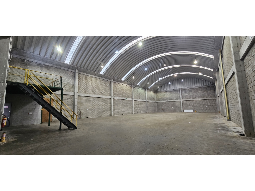 Vendo Bodega Autopista Medellín 1.283 M2 - 6