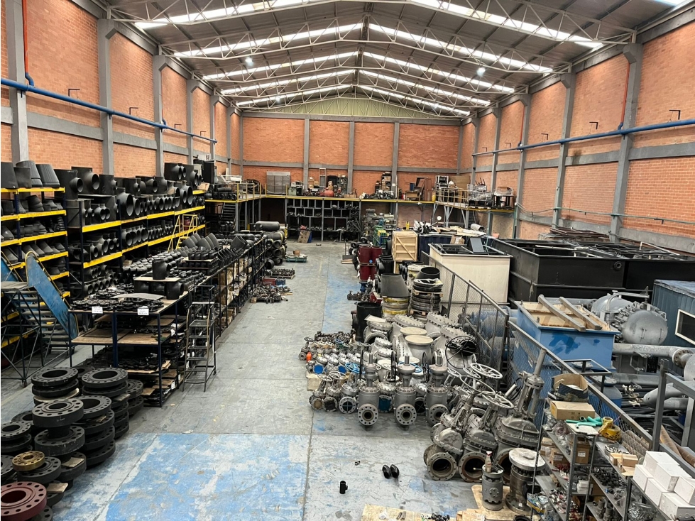 SE VENDE BODEGA 1.867 M2 EN SIBERIA - 4