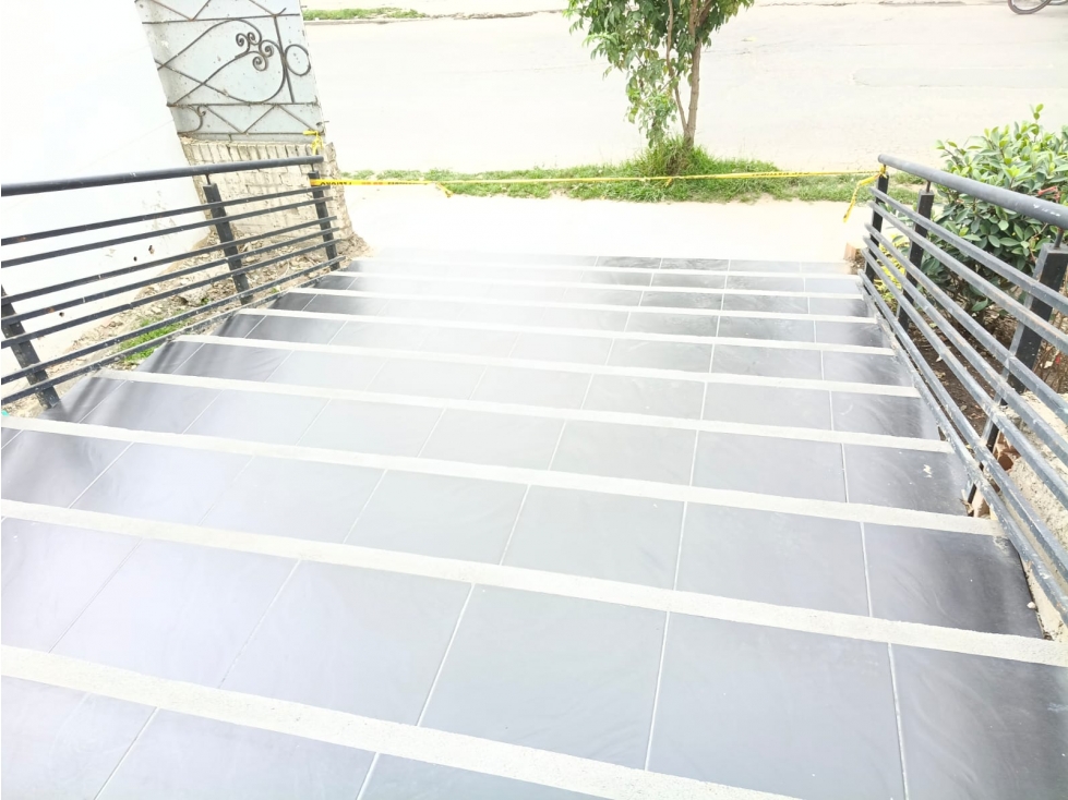 ARRIENDO LOCAL COMERCIAL 98M² EN CHÍA - 3