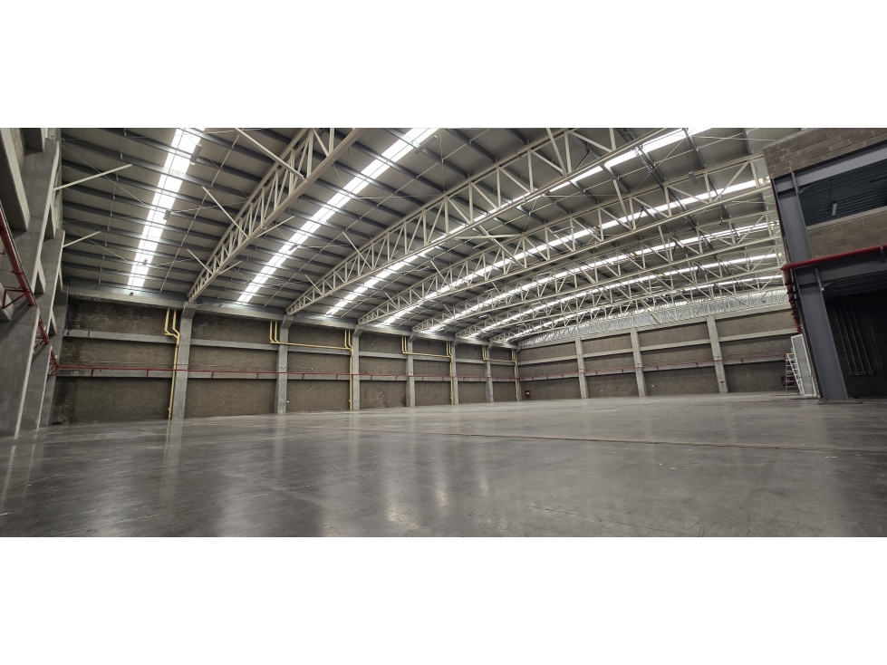 Bodega en Arriendo 3.600 M2 Auto Medellín - 2
