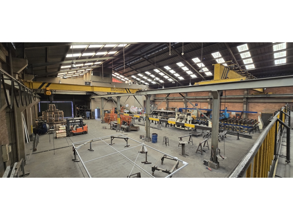 Venta de Bodega Industrial Mosquera 2.318 M2 - 4