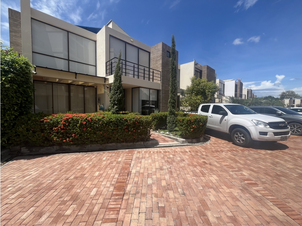 CASA CAMPESTRE EN VENTA EN RICAURTE - 2